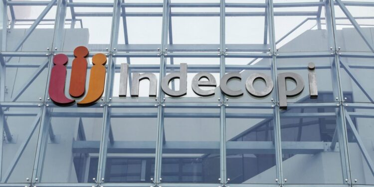 Indecopi: empresas de transporte deben informar a los usuarios sobre estado de las vías