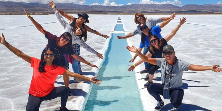 Viajes de mujeres: solas o en grupo, el motor imparable del nuevo turismo