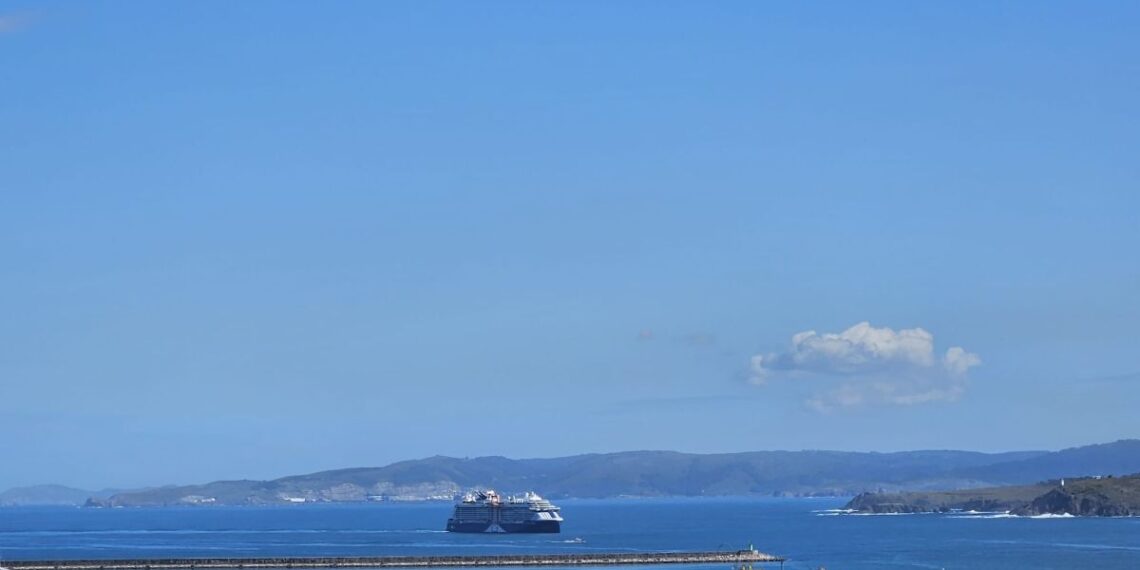 Los cruceros dejarán unos dos millones de euros en A Coruña el día del eclipse de sol