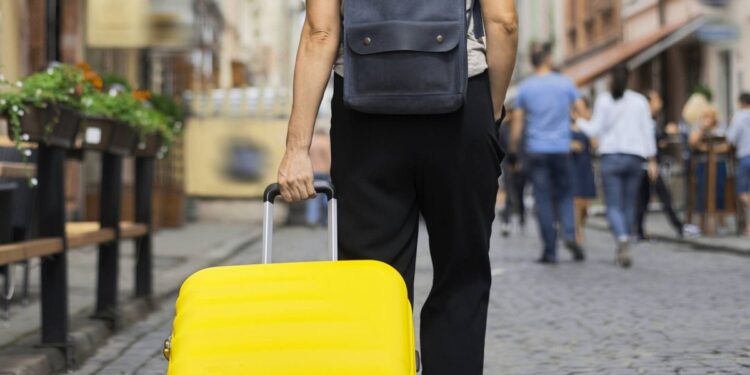 Europeos gastan 104 euros por noche de media en sus viajes