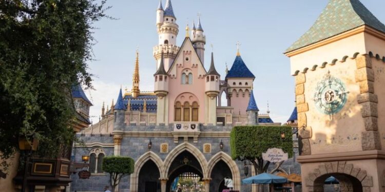 Los parques y cruceros de Disney registraron su mayor crecimiento en dos años a pesar de la desaceleración de los viajes