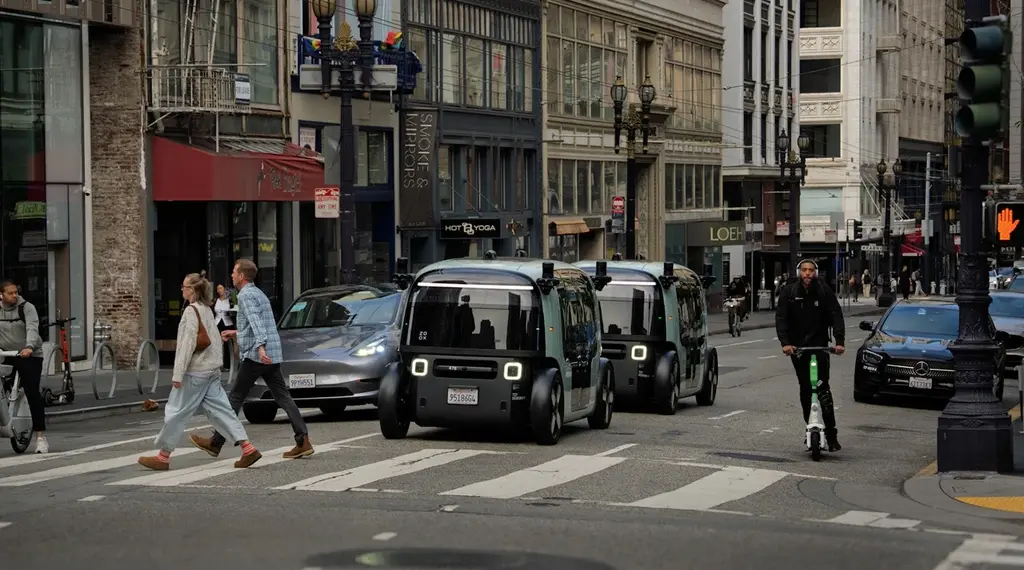 Amazon Zoox puede empezar a cobrar los viajes de sus robotaxis en Estados Unidos