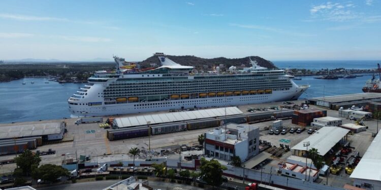 Mazatlán: Turistas de cruceros dejan más de $486 millones en 7 meses