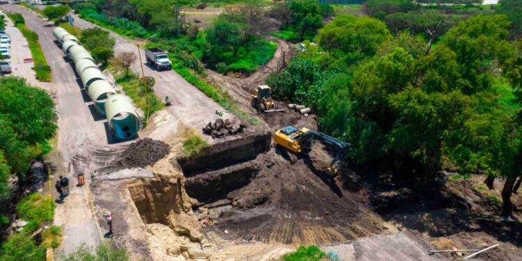 Avanza rehabilitación de vialidades Aguascalientes en cruceros clave