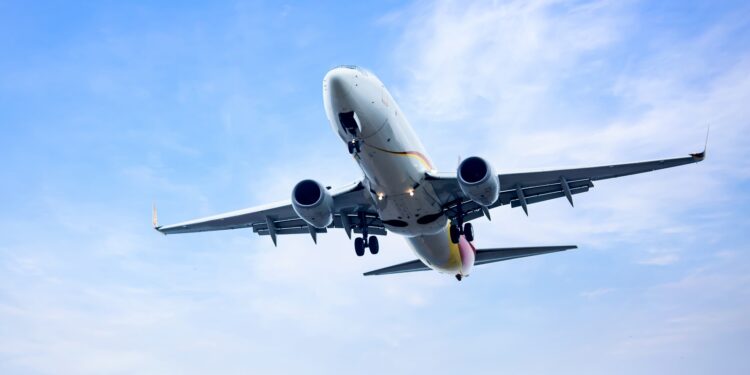 Fly Travel ofrece plan de financiamiento para vuelos Caracas-Madrid 