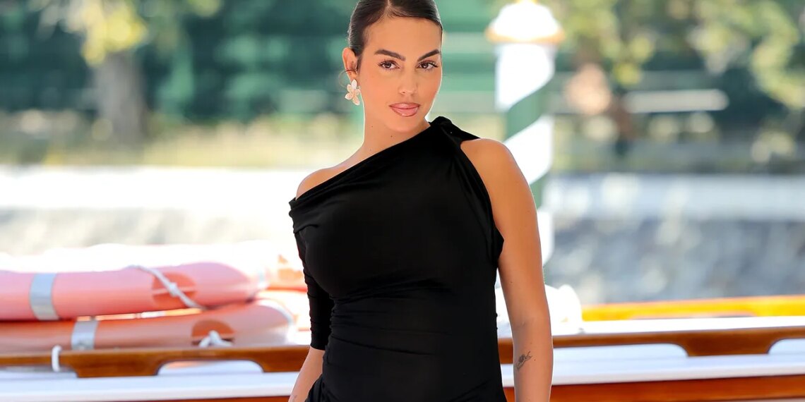 Pantalones culotte y zapatos de tacón: Georgina Rodríguez triunfa con el look elegante para verano 2026