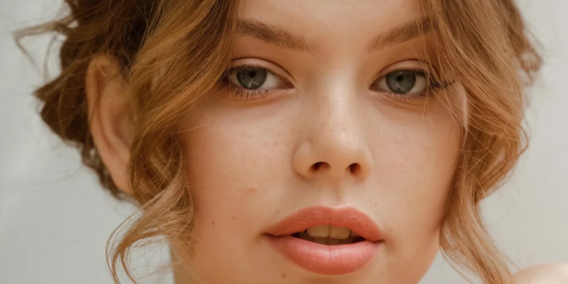 Peptides vs Retinol: Which Is Better For Firmer Skin?