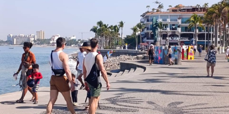 Puerto Vallarta lidera preferencias turísticas entre potosinos en verano