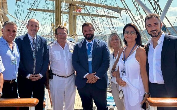 Puerto de Pesaro despide recaladas del Royal Clipper y adelanta mayor colaboración