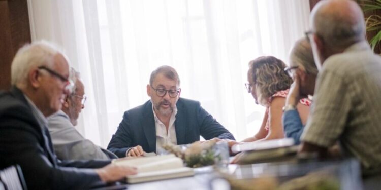 SANTA CRUZ | Reconocimiento al papel de los profesionales en la historia turística de Tenerife – EBFNoticias