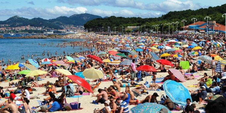 Turismo: el 14% de los españoles trabaja para el sector