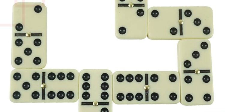 Juego De Dominó Clásico De 28 Fichas De Plástico Con Estuche De Transporte, Ideal Para Noches De Juegos Familiares Y Viajes