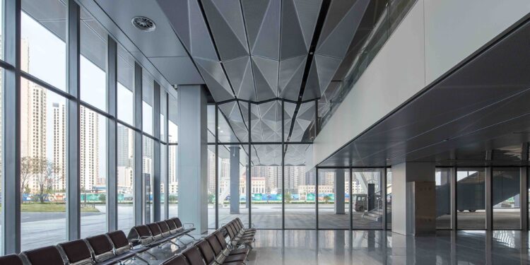 Galería de Terminal de cruceros de Qingdao / CCDI - MOZHAO Studio + CCDI JING Studio