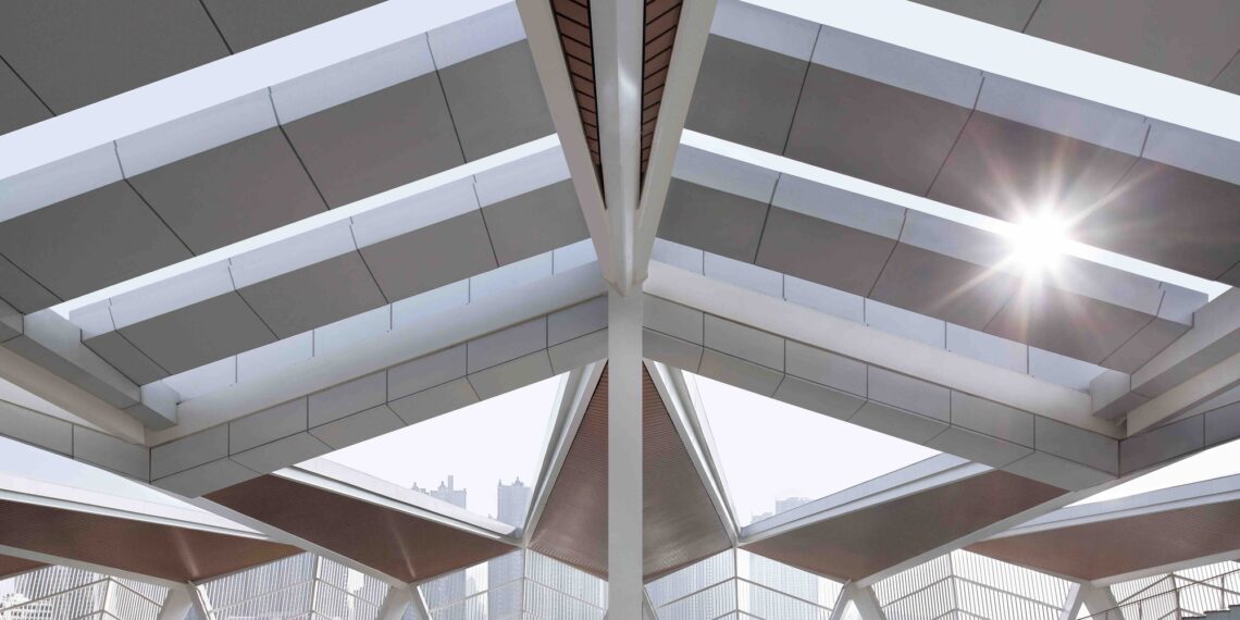 Galería de Terminal de cruceros de Qingdao / CCDI - MOZHAO Studio + CCDI JING Studio