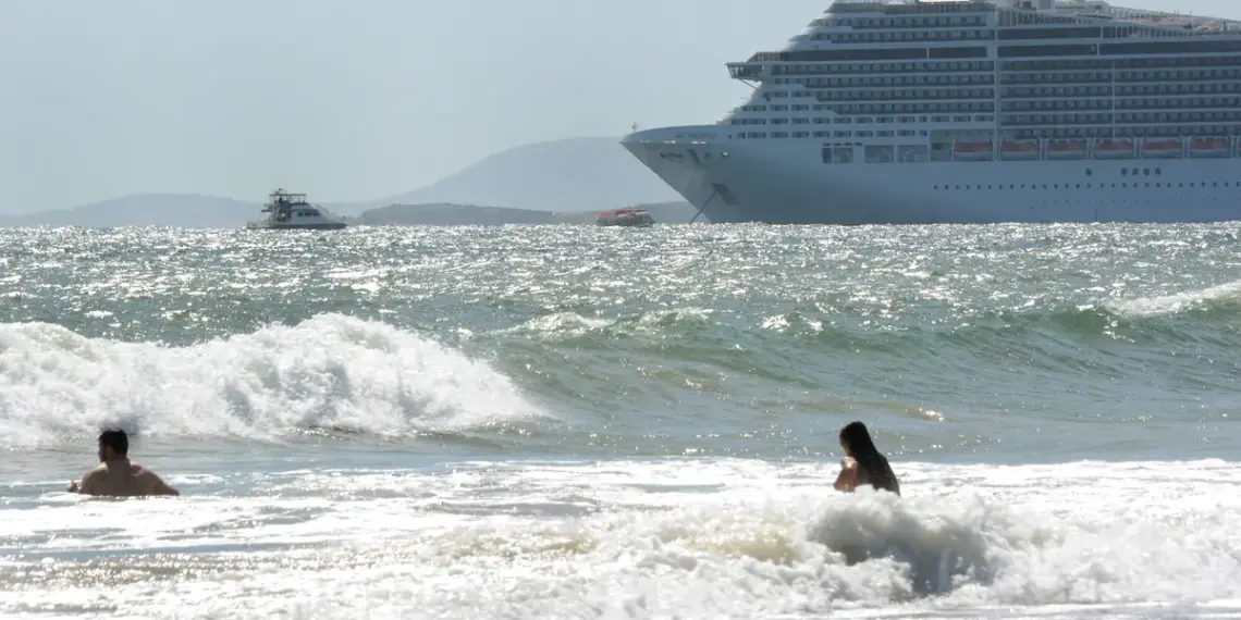 Turismo de cruceros: Menoni planteó que los puertos de la región dejen de promocionarse de manera individual | la diaria