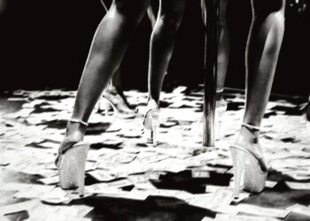 A Visit to a Strip Club Made Me Think Differently About Motherhood