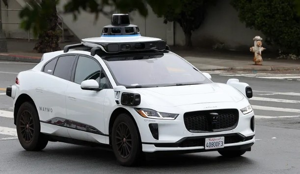 Waymo ya se queda con 15% del mercado de viajes en San Francisco y Los Ángeles