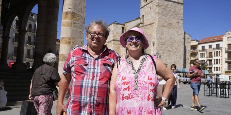 Werner y Sabine Mattenheimer en la Plaza Mayor de Zamora.