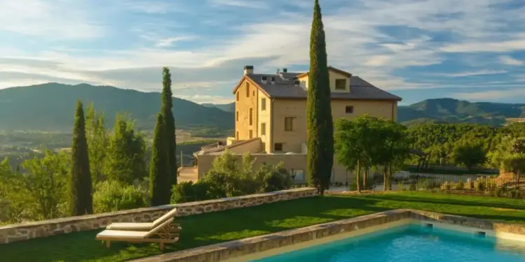 6 hoteles en plena naturaleza para escapar de la rutina este otoño: acogedores, con encanto y silenciosos