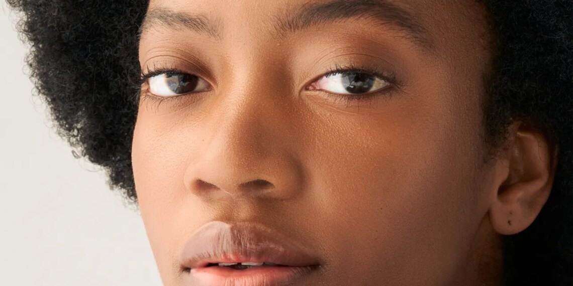 Adapalene 101: Everything You Need to Know About the Gentle Acne-Fighting Retinoid