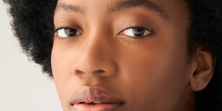 Adapalene 101: Everything You Need to Know About the Gentle Acne-Fighting Retinoid