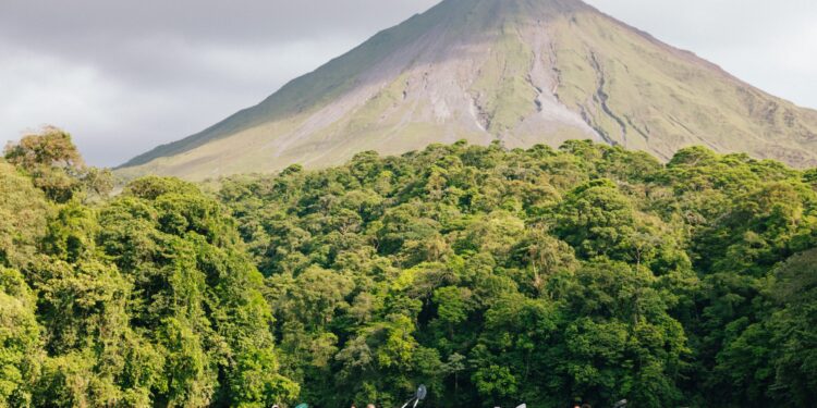 Arenal Fortuna lleva su riqueza turística a San José con más de 150 experiencias