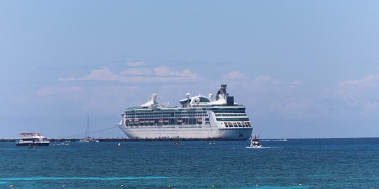 Repuntan cruceros y pasajeros en Cozumel