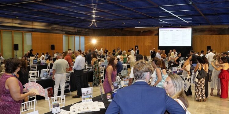 CEAV Protour reúne en Canarias a cerca de 200 agencias de viajes con 50 empresas y destinos turísticos