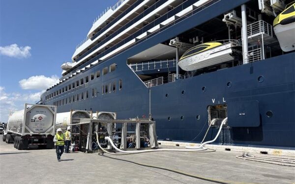 Líneas de cruceros detallan esfuerzos medioambientales en informe 2026 de CLIA
