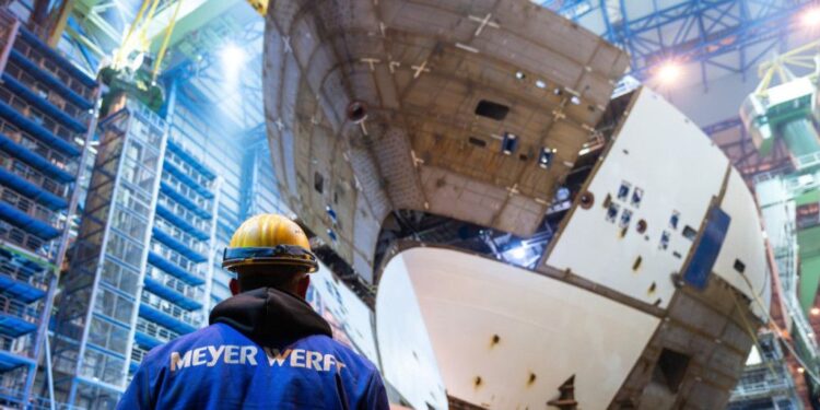 De los cruceros al astillero: MSC negocia la compra de Meyer Werft