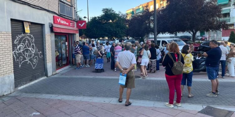 Viajes del Imserso: frustración y enfado al desaparecer las plazas en minutos