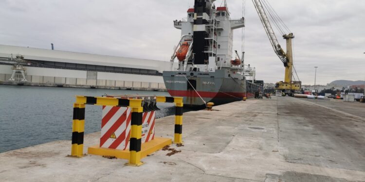 El Puerto acelera con la electrificación de muelles y prima la conexión de los cruceros
