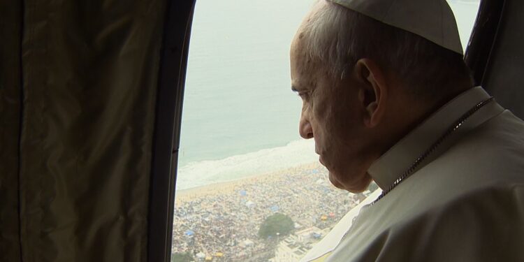 "In Viaggio. Viajando con el Papa Francisco", retrato íntimo de Jorge Bergoglio