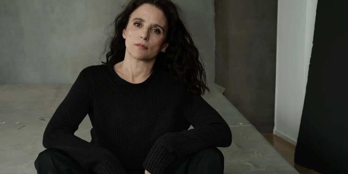 On the Podcast: Julia Louis-Dreyfus on Making Her Broadway Debut and Going to Therapy With Her Mother