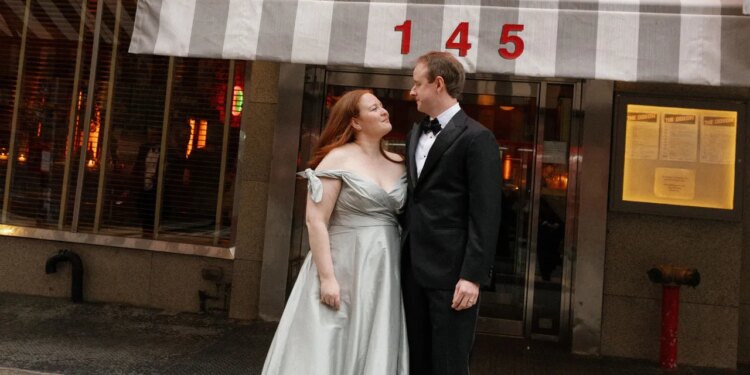 This Wedding Planner Bride Married in Her Childhood Living Room for Her Quintessentially NYC Celebration