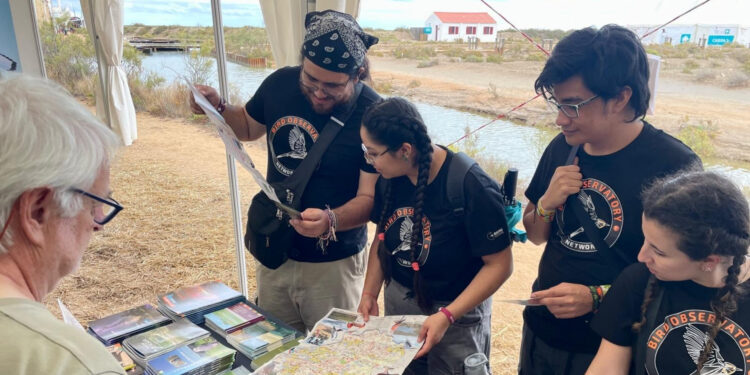 Extremadura presenta en Cataluña su oferta de turismo ornitológico con empresas del Club Birding