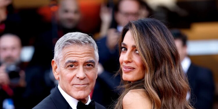 George y Amal Clooney apuestan por looks a juego en el Festival de Venecia 2026