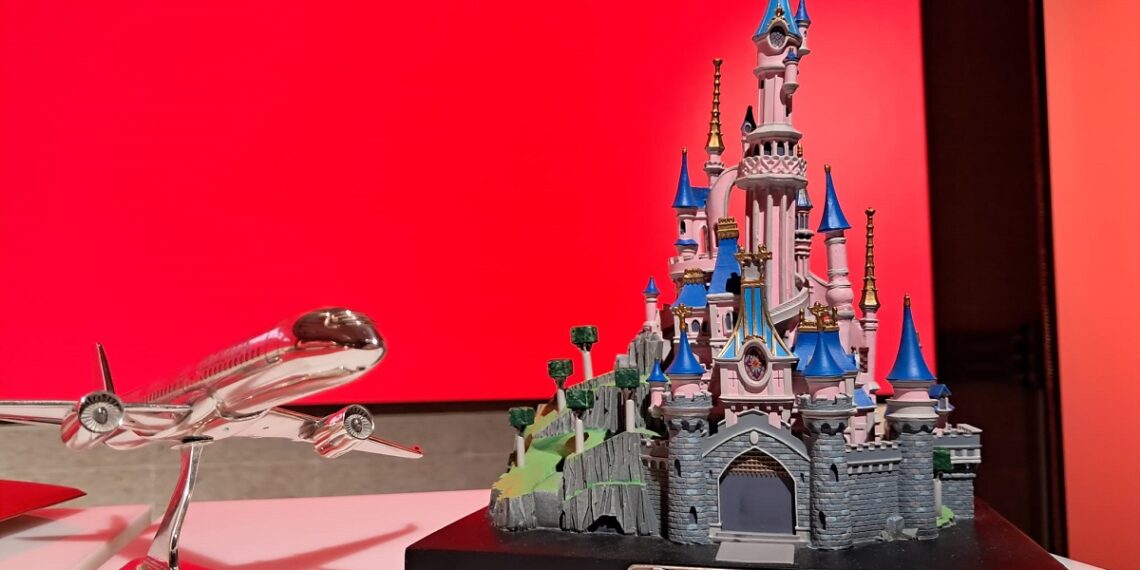 Iberia amplía hasta 2029 su alianza con los Destinos Disney