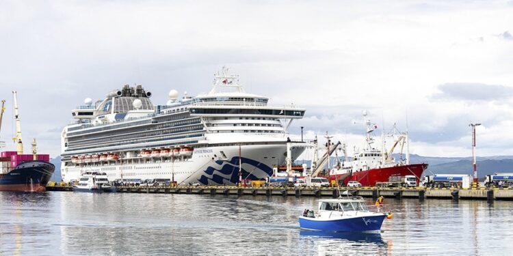 Comienza una temporada de cruceros récord