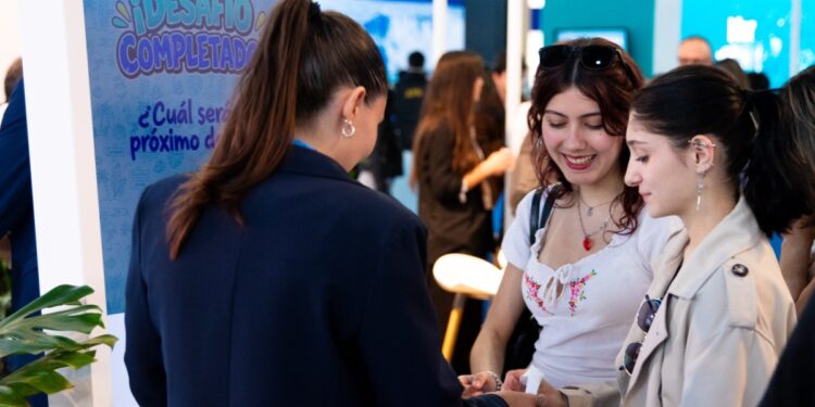 Intensa agenda de trabajo de Aerolíneas Argentinas con los principales actores de la industria turística