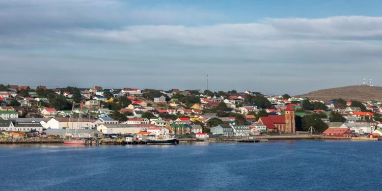 Islas Malvinas: prohíben banderas argentinas para arribo de cruceros