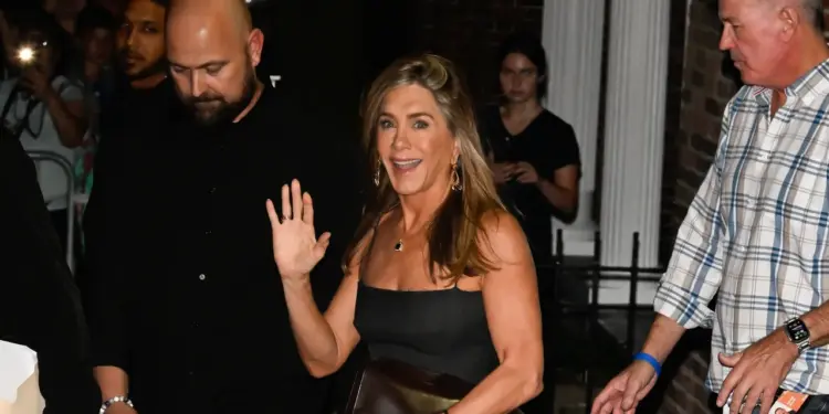 Jennifer Aniston and Jim Curtis Take Their Couple Style to Work