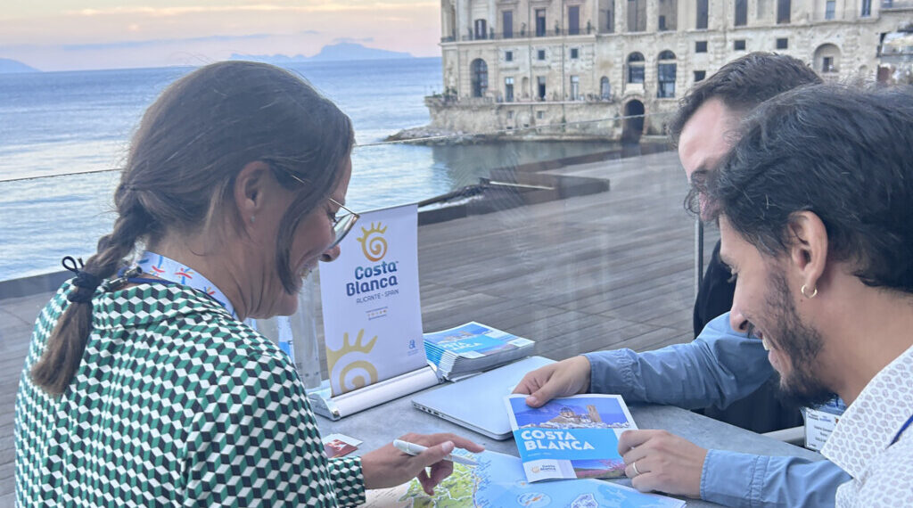 La Costa Blanca difunde en el sur de Italia su oferta turística y explora oportunidades de colaboración tras la reapertura de la conexión aérea Alicante-Nápoles