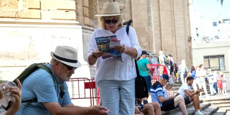 El Imserso abre este lunes sus viajes en Andalucía para la temporada 2026-2027: quién puede reservar y cómo hacerlo