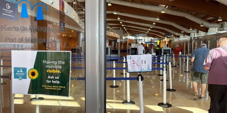 Imagen de una de las terminales de cruceros del Puerto de Málaga.