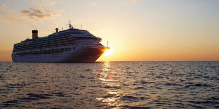 Menos humo, más rumbo: así logró la industria del crucero recortar casi un quinto de su huella de carbono