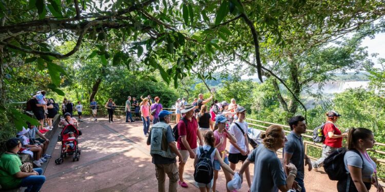 Misiones reduce Ingresos Brutos al 3,5% para el turismo y suspende retenciones a agencias de viajes