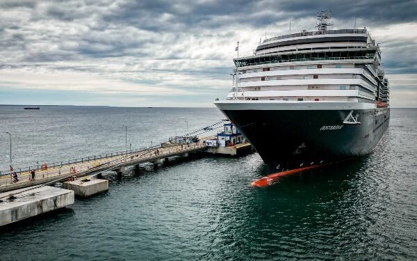 Nuevo calendario del Oosterdam abre nuevos viajes por Europa y el Caribe