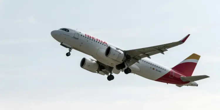 A pasajeros de Iberia les llega nueva tecnología para sus viajes: así funcionará