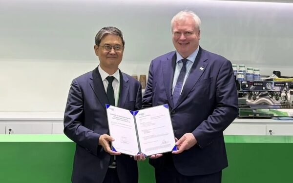 Anuncian desarrollo de buque específico para surtir GNL a cruceros